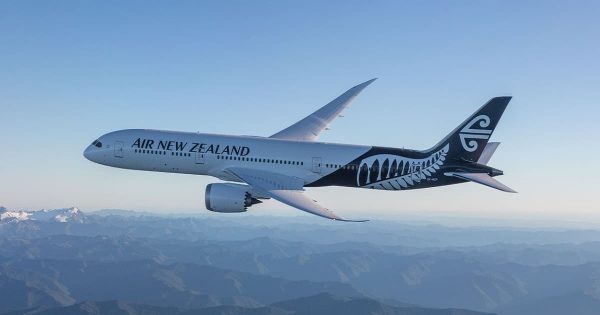 Air New Zealand Boeing 787 in flight